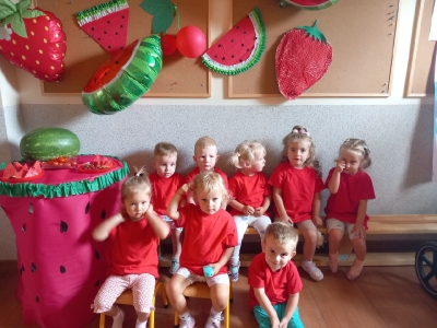 kolorowe wakacje kolor czerwony 7 20250712 1942325868